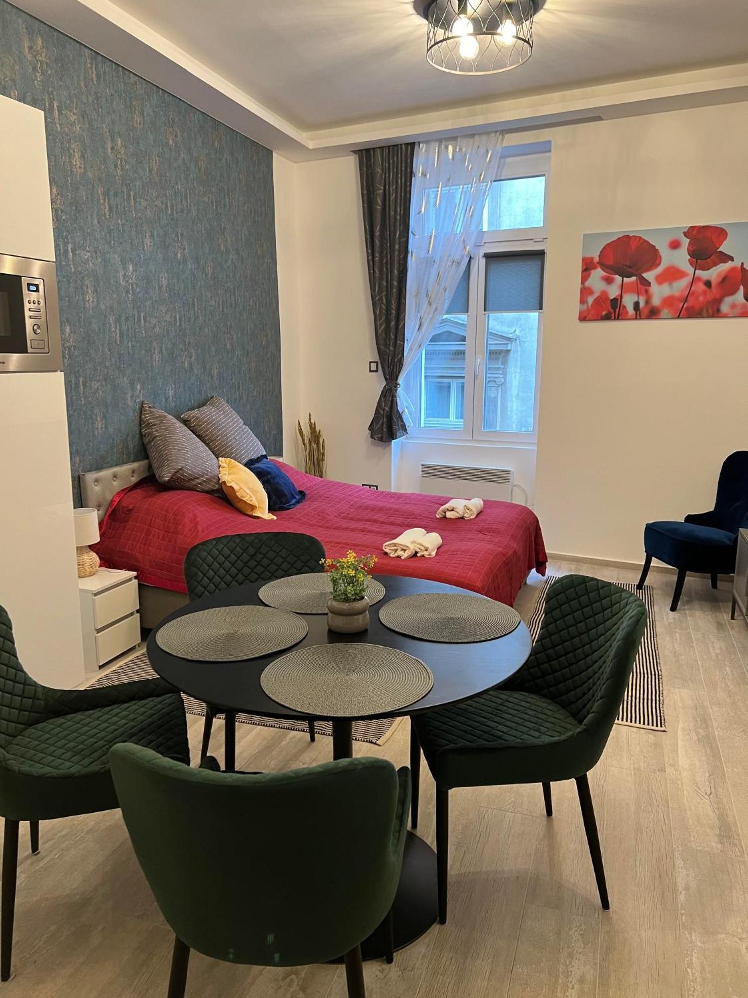 Center Apartman In The Famous Hajos Street Budapest Kültér fotó